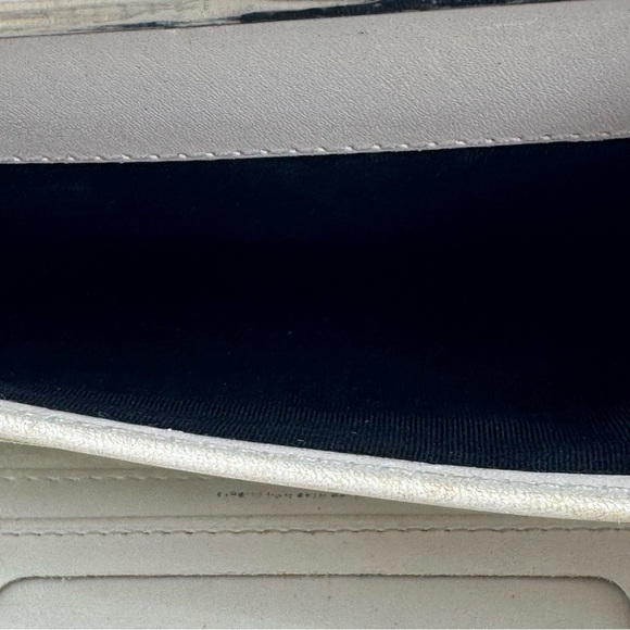 Abas White Crocodile Wallet Leather Snap Closure ID Holder
Clutch Wallet - Picture 10 of 14